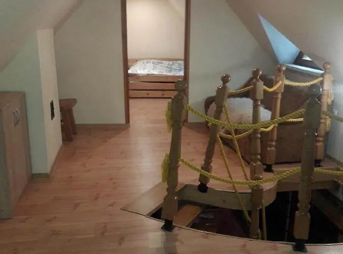 W Dolinie Zimnika Horská chata Lipowa